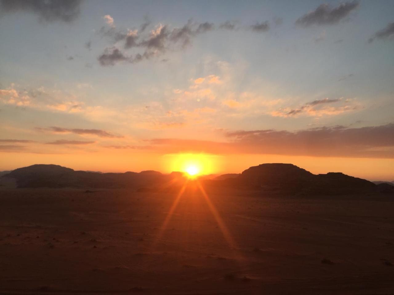 Hotel Bubble Tent & Luxury Camp Wadi Rum Exterior foto
