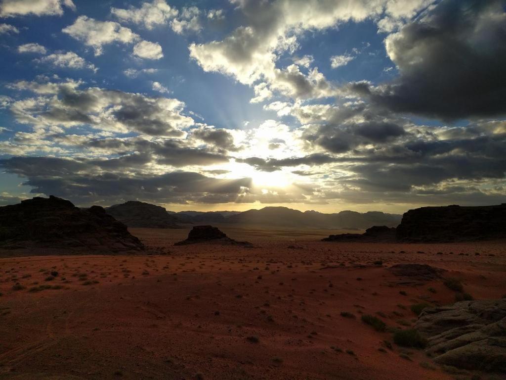 Hotel Bubble Tent & Luxury Camp Wadi Rum Exterior foto
